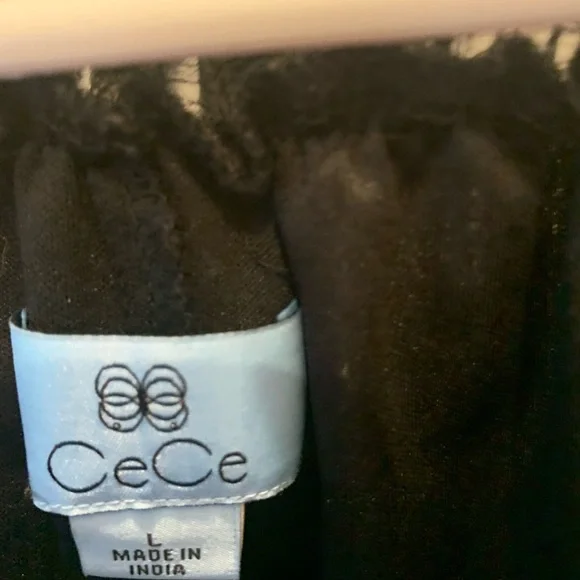 CeCe Blouse - Picture 3 of 4